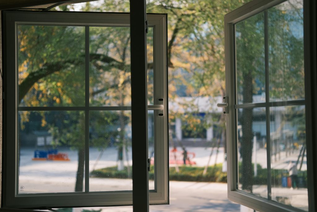 ventana de aluminio